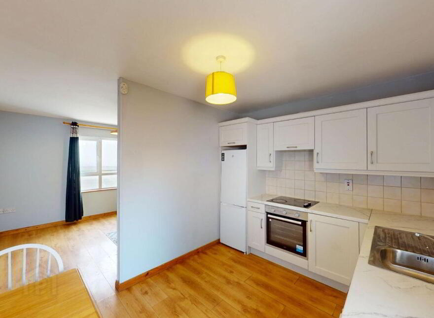 44 Dromore, Cootehill, H16H674