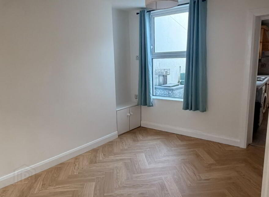 4 York Street, Derry, BT47 6DX
