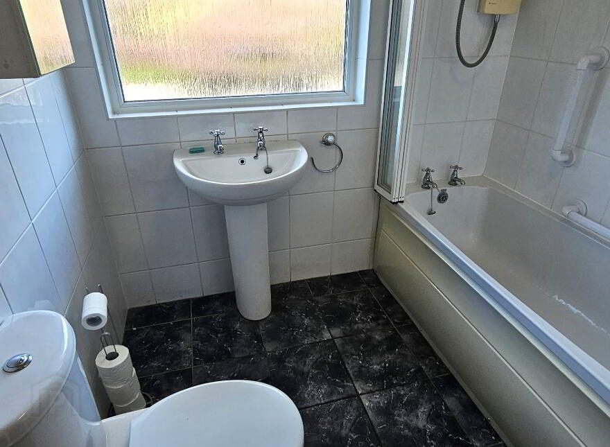 11 Trenchill Road, Ballyeaston, Ballyclare, BT39 9SJ