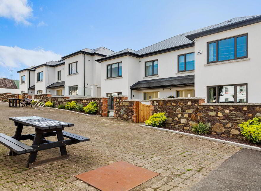 6 Dun Greinne ( Showhouse), Coolgreany, Scarnagh, Y25P031