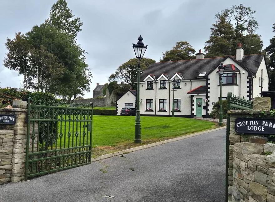 Crofton Park Lodge, Crofton Park, Ballina, F26AN49