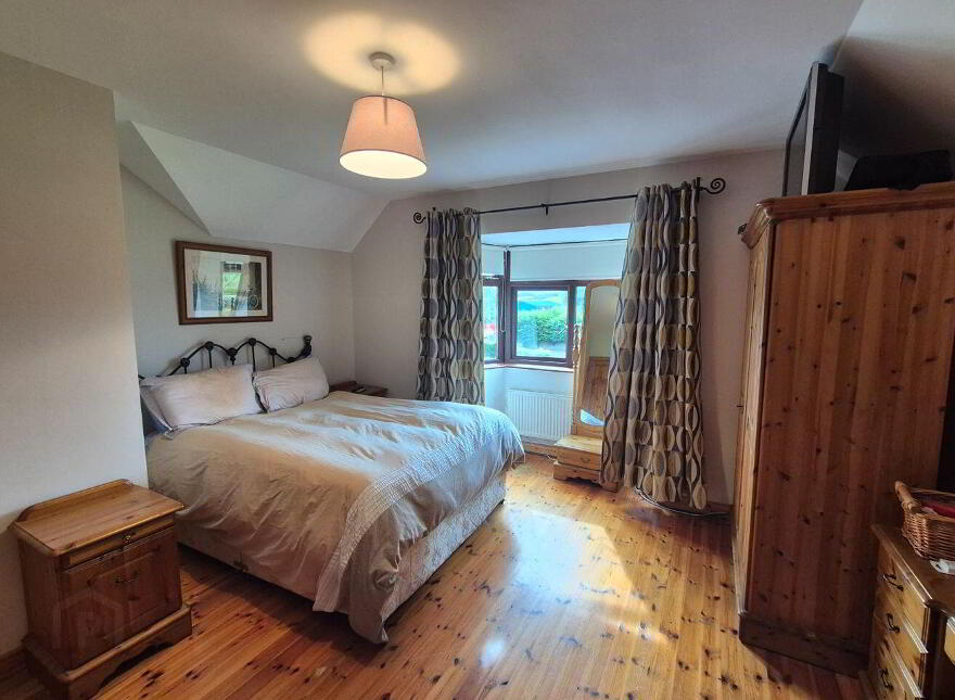 Crofton Park Lodge, Crofton Park, Ballina, F26AN49