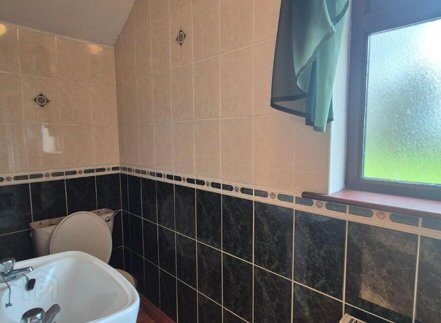 Crofton Park Lodge, Crofton Park, Ballina, F26AN49