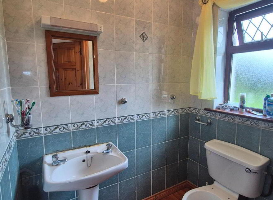 Crofton Park Lodge, Crofton Park, Ballina, F26AN49