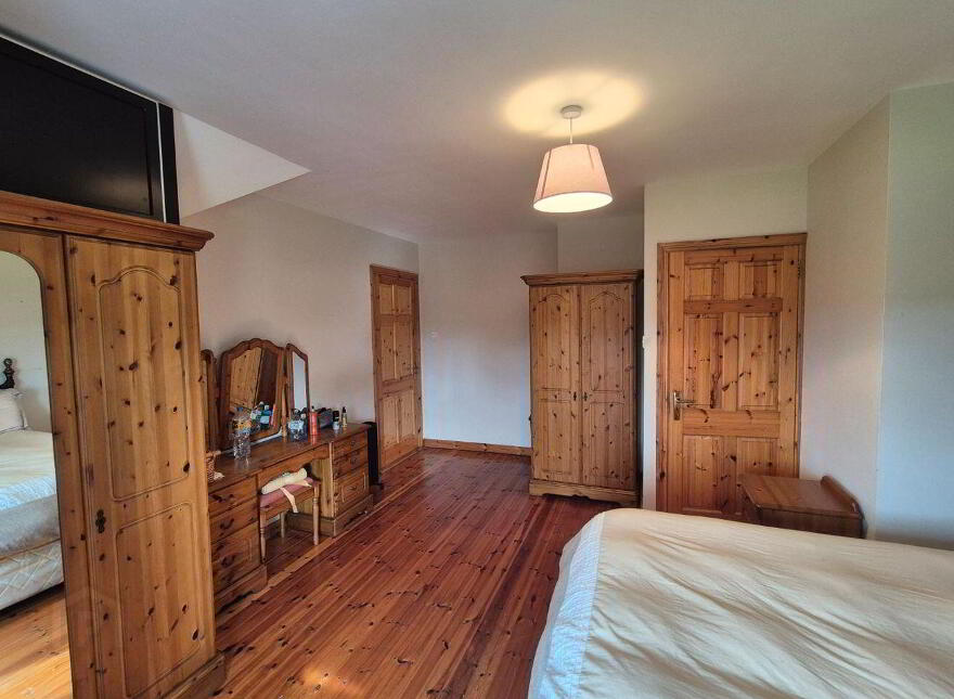 Crofton Park Lodge, Crofton Park, Ballina, F26AN49