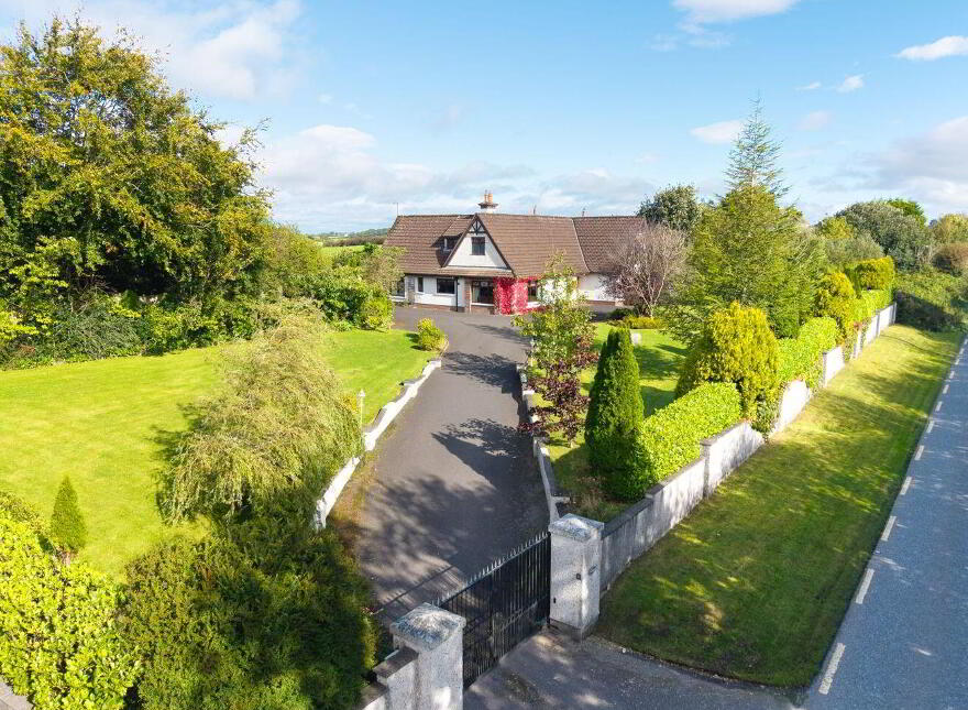 Hillcrest, Quignalegan, Ballina, F26EK52