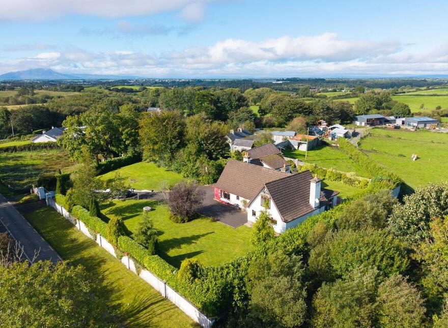 Hillcrest, Quignalegan, Ballina, F26EK52