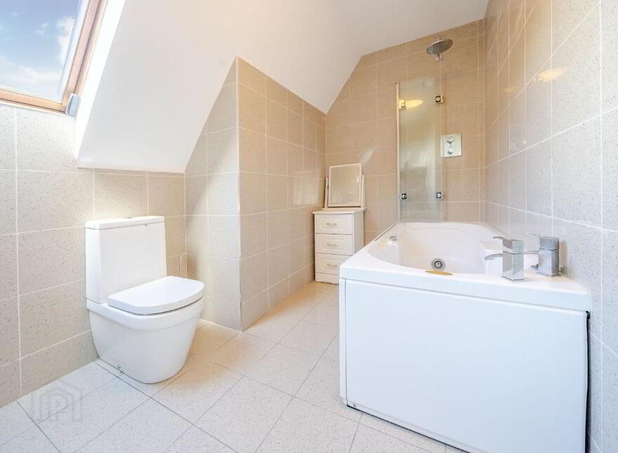 Hillcrest, Quignalegan, Ballina, F26EK52