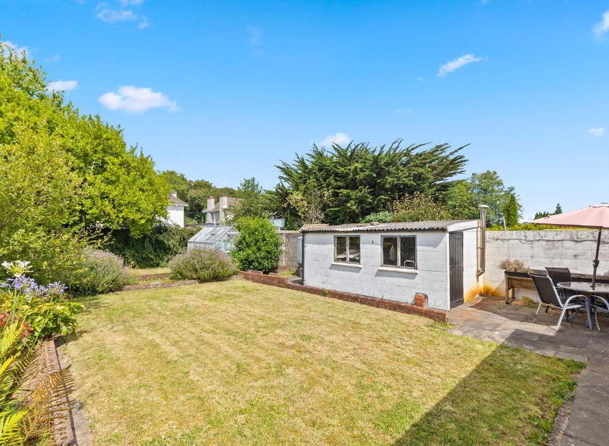 154 Santry Close, Dublin 9, D09F2P4