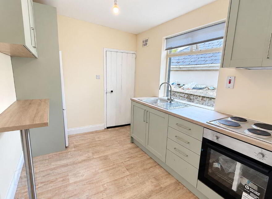 6 Pearse Street, Gorey, Y25HY88