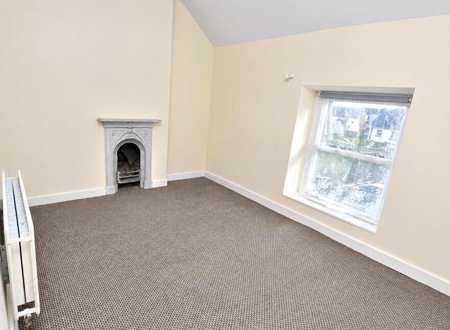 6 Pearse Street, Gorey, Y25HY88