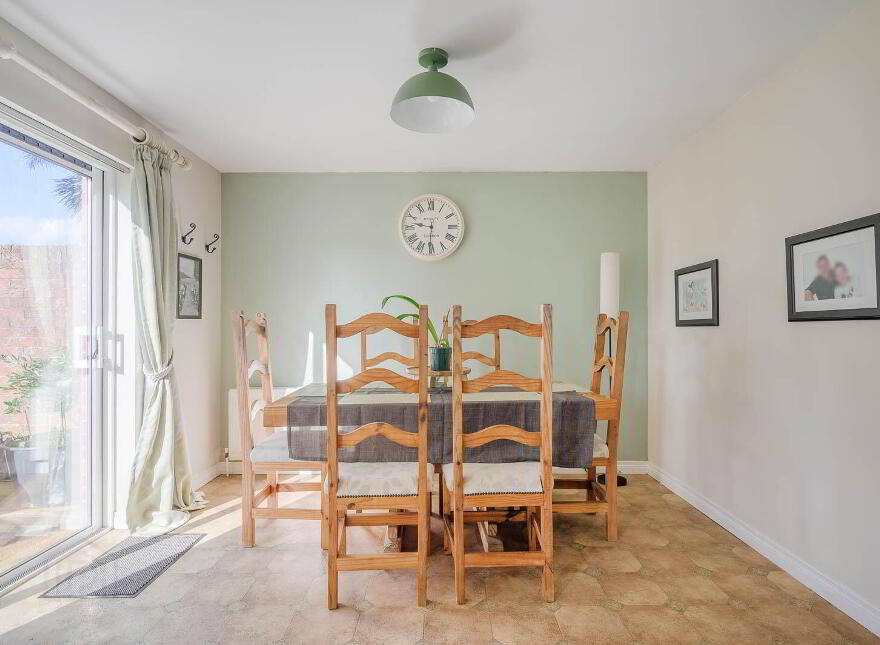 16 Lord Warden's Green, Bangor, BT19 1YR