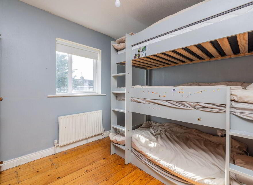 13 The Crescent, St. Catherines, Rush, K56HD36