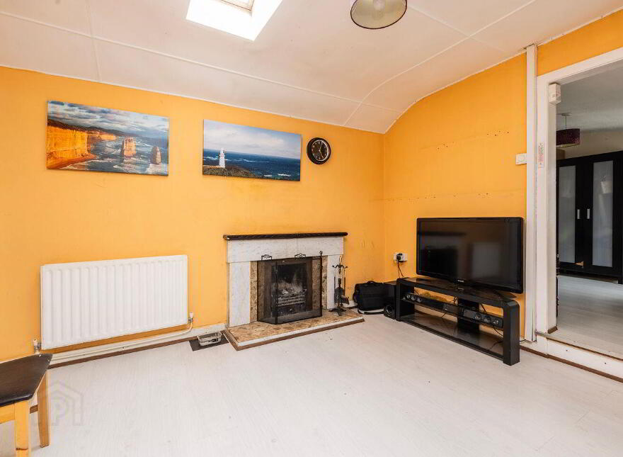 House And Glasshouses, Sundrive Road, Rush, K56FH32