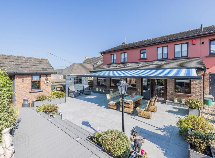 Wintzerhaus, Channel Road, Rush, K56WK85