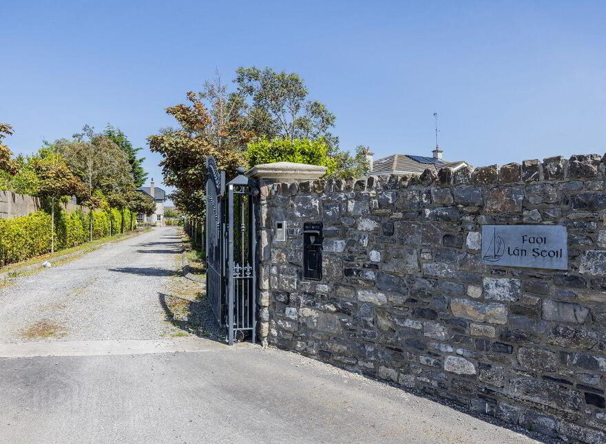 Faoi Lion Sail, Spout Road, Rush, K56RY19