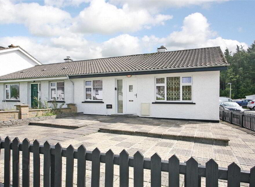 11 Tola Park, Shannon, V14TN56 photo