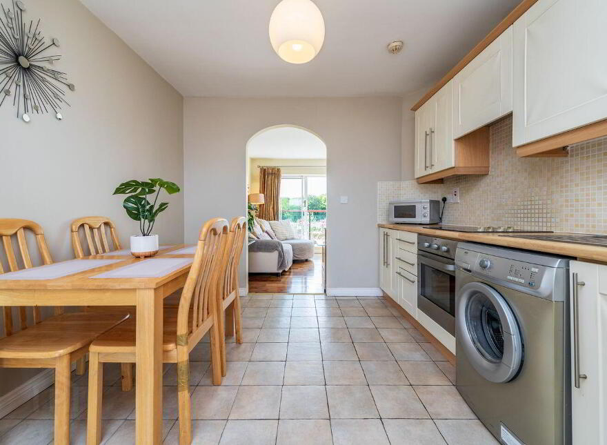 12 Sallins Town Centre, Clane Road, Sallins, W91PY53