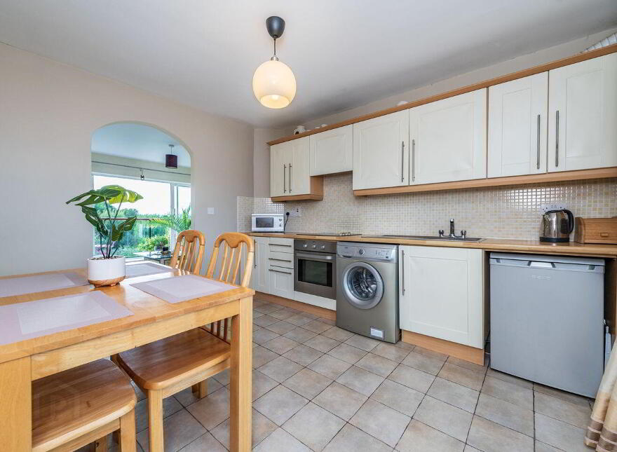 12 Sallins Town Centre, Clane Road, Sallins, W91PY53