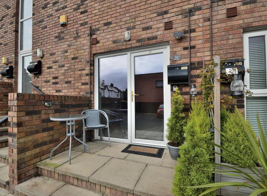 Apt 1, 53 Bryansburn Road, Bangor, BT20 3SD