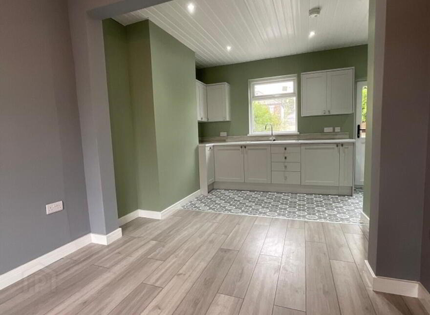 13 Silverstream Parade, Belfast, BT14 8GR