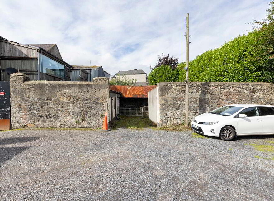 Site, With Derelict House, Bridge Street, Navan