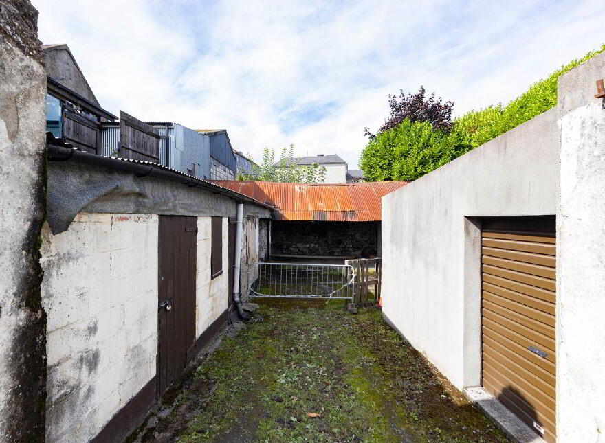 Site, With Derelict House, Bridge Street, Navan