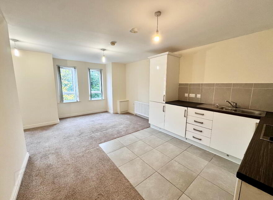 Apt 3, 187 West Circular Road, Belfast, BT13 3QF