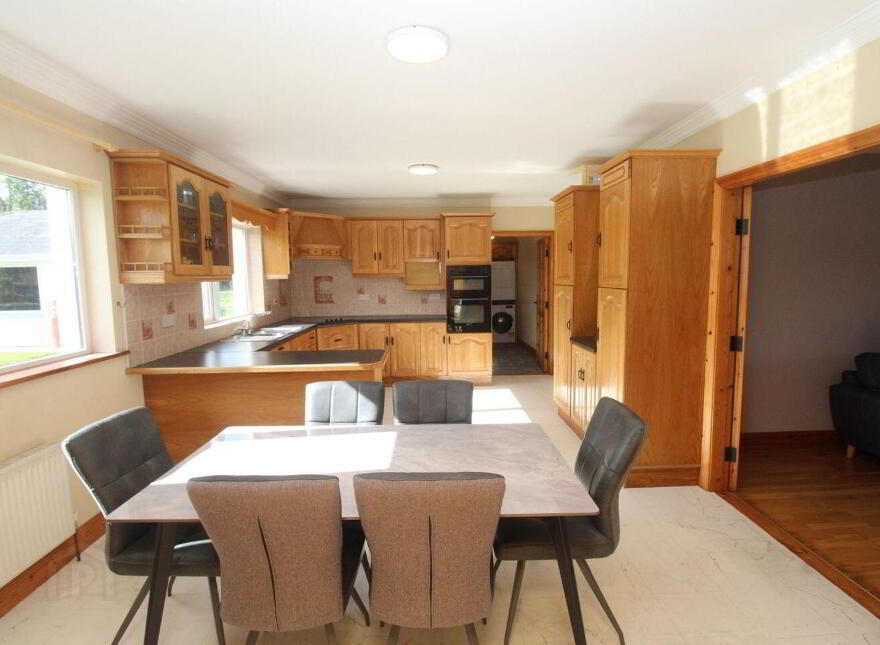Knockloughlin, Newtownforbes, Newtownforbes, N39H1X8