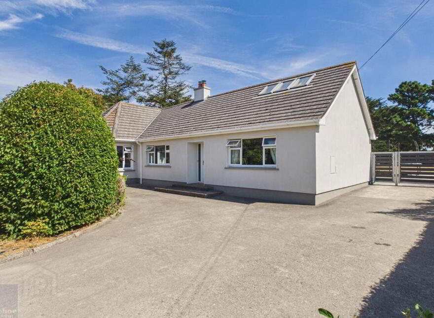 Stella Maris, Burrow, Rosslare Strand, Y35RR88