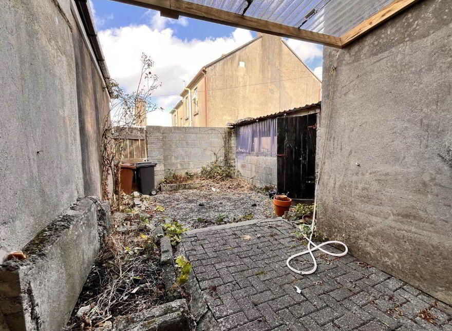 8 St. Bridgets Place, Galway City, H91A2YW