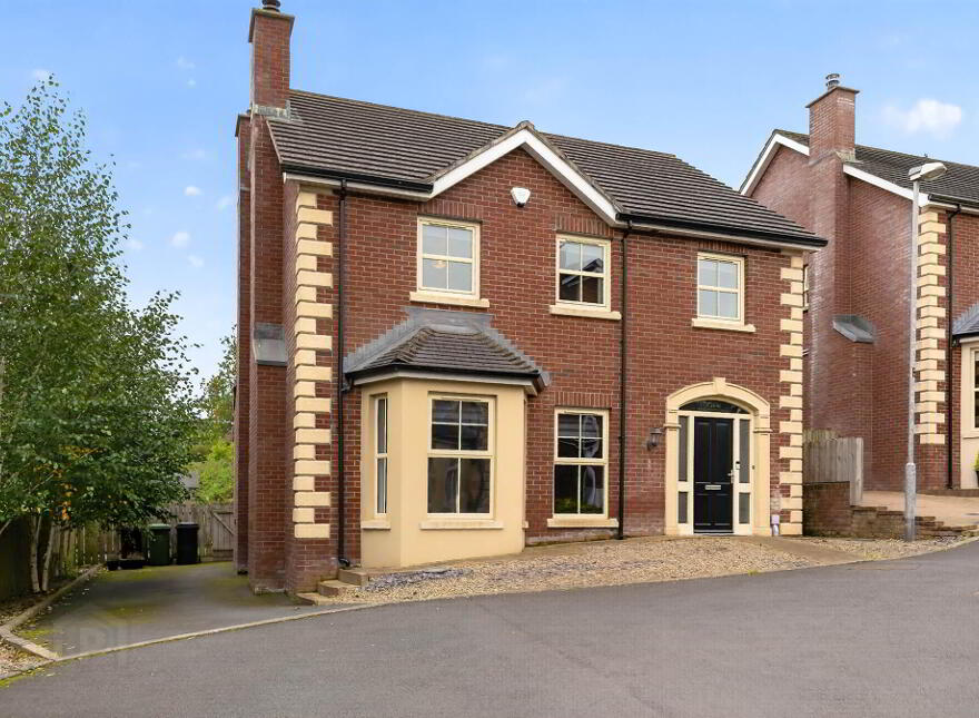 5 Quillyburn Hall, Dromore, BT25 1FY