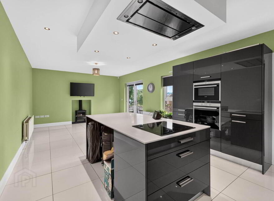 5 Quillyburn Hall, Dromore, BT25 1FY
