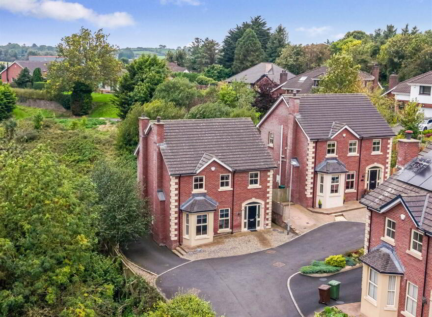 5 Quillyburn Hall, Dromore, BT25 1FY