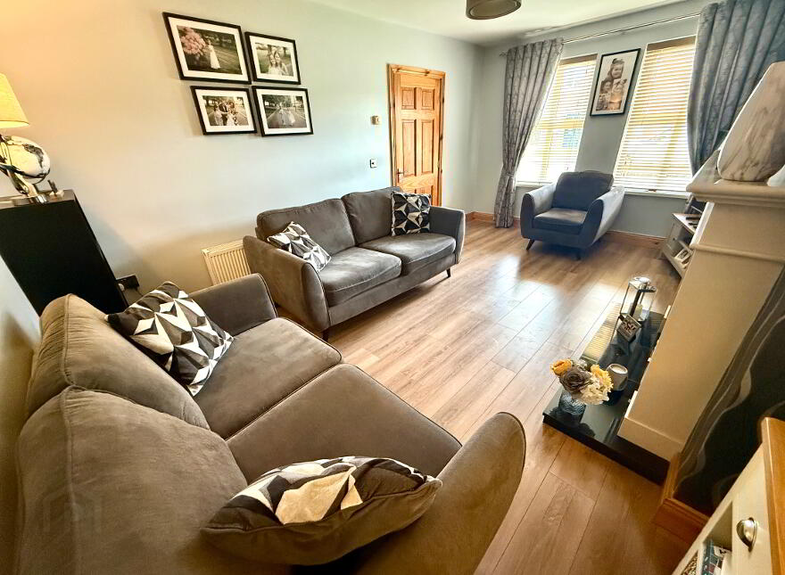 Ivy Mead Mews, Waterside, Derry, BT47 3FH