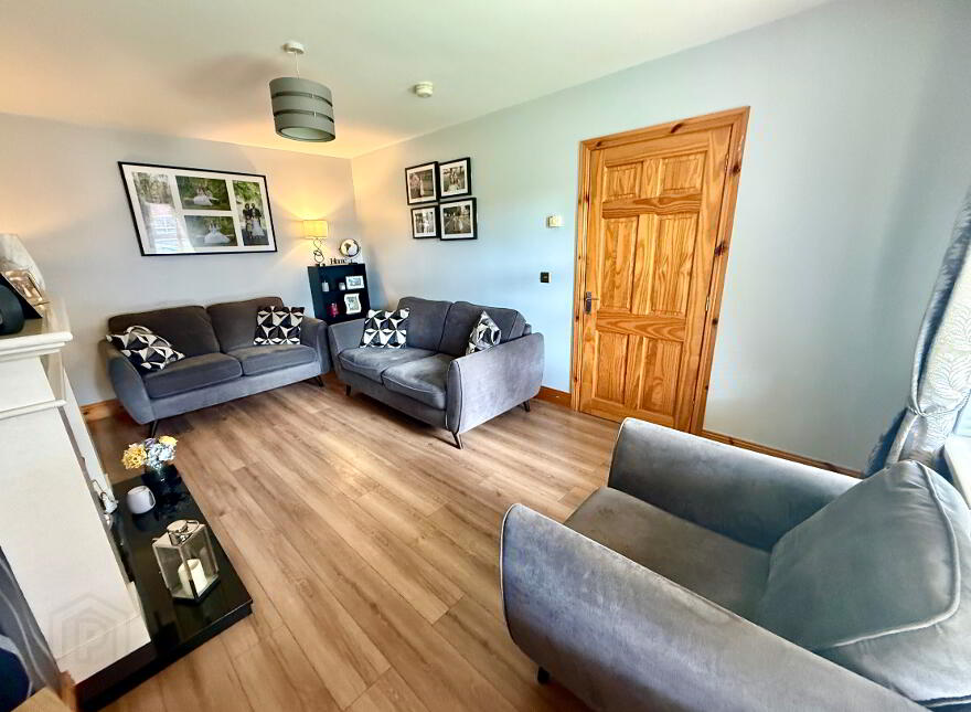 Ivy Mead Mews, Waterside, Derry, BT47 3FH