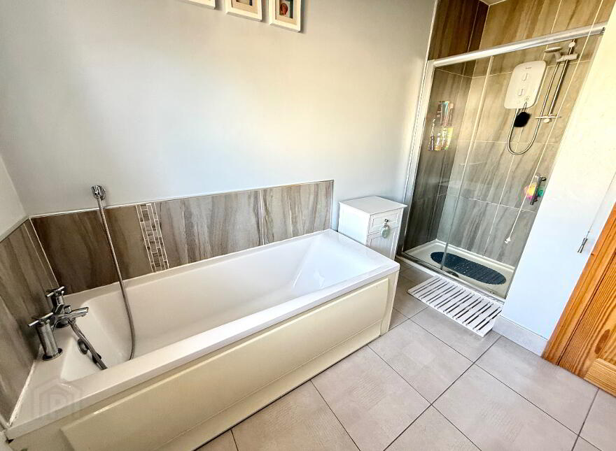 Ivy Mead Mews, Waterside, Derry, BT47 3FH