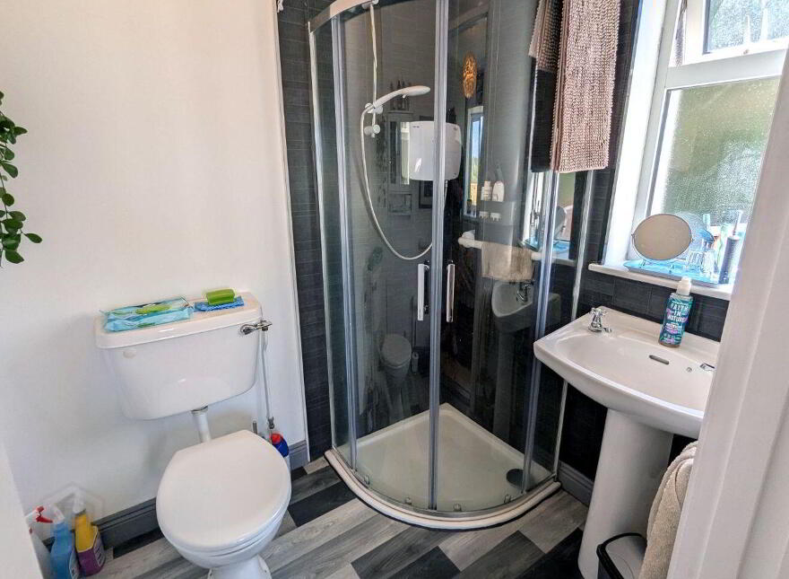 1 Quay Road, Ramstown, Fethard-On-Sea, Y34E438