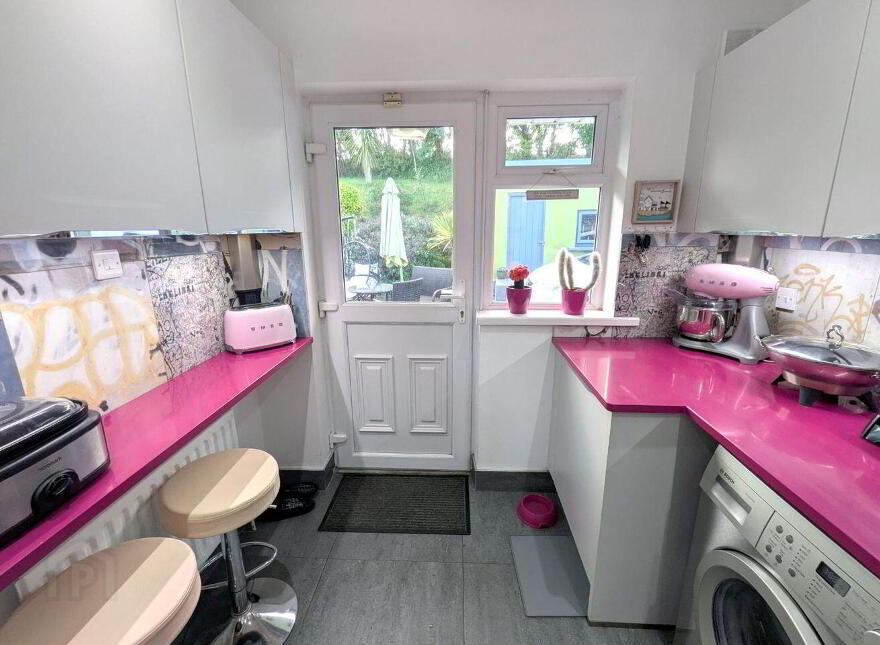 1 Quay Road, Ramstown, Fethard-On-Sea, Y34E438