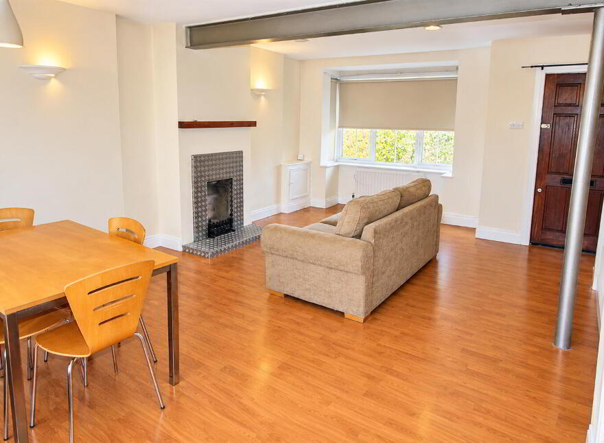 16 Windsor Drive, Belfast, BT9 7FH