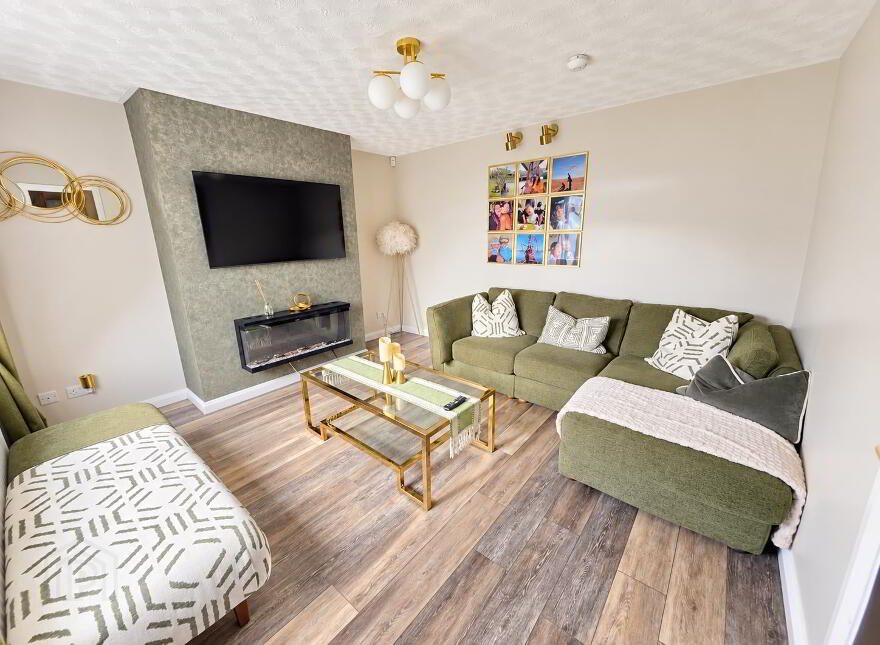 20 Tudor Drive, Carrickfergus, BT38 9TT