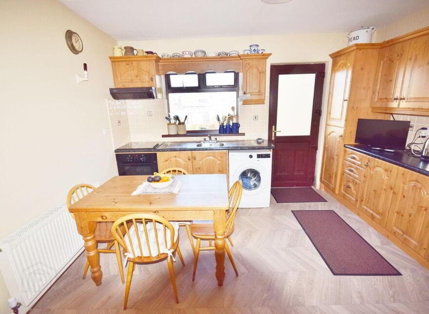 Lower Mall, Glin, V94FW2X