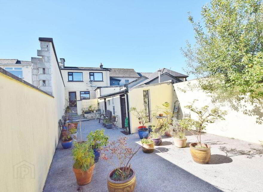 Lower Mall, Glin, V94FW2X
