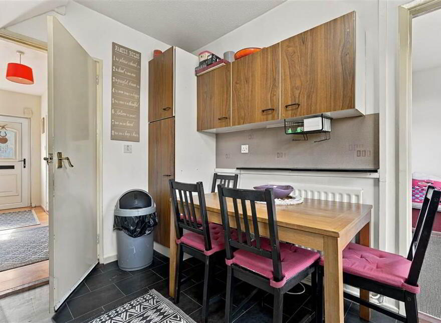 27 Glenariff Crescent, Ballymena, BT43 6ET
