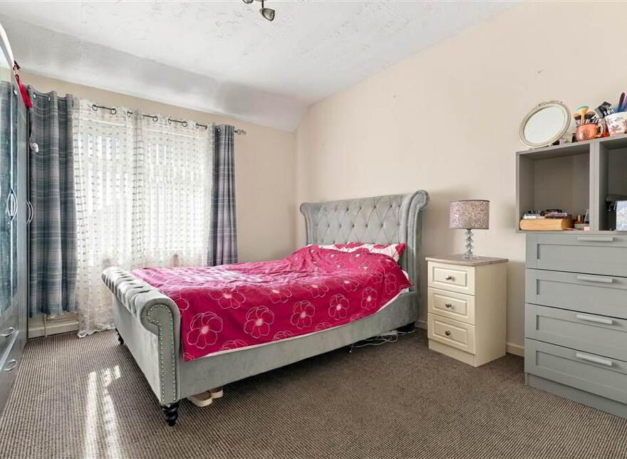27 Glenariff Crescent, Ballymena, BT43 6ET