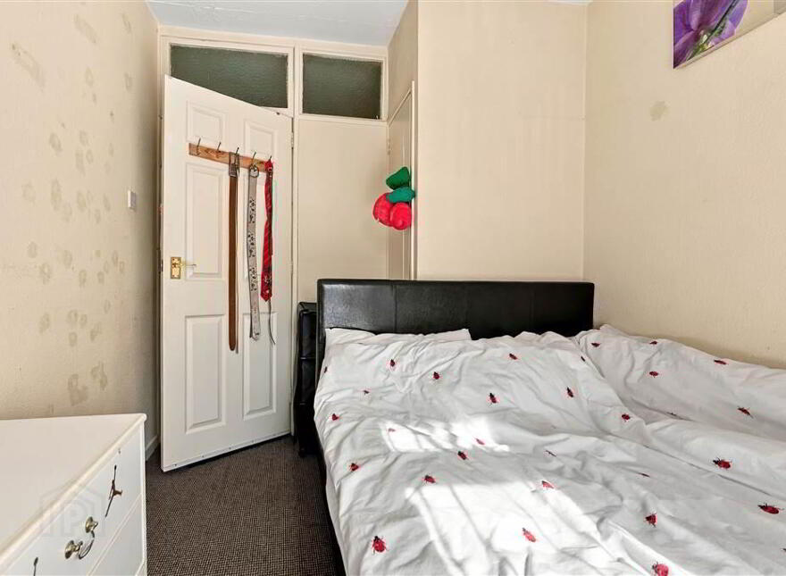 27 Glenariff Crescent, Ballymena, BT43 6ET