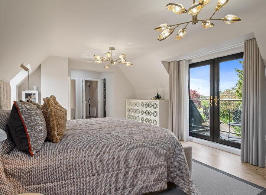 Entwood, Bailick Avenue, Midleton, P25T296