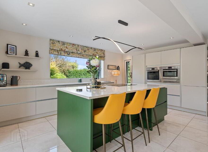 Entwood, Bailick Avenue, Midleton, P25T296