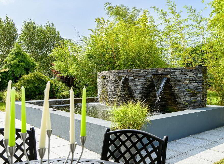 Entwood, Bailick Avenue, Midleton, P25T296
