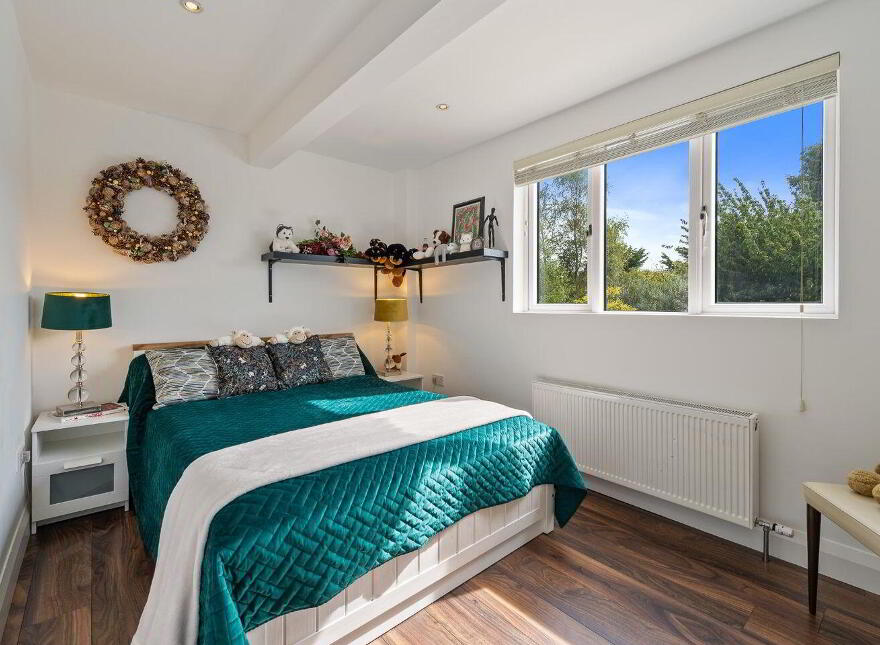 Entwood, Bailick Avenue, Midleton, P25T296